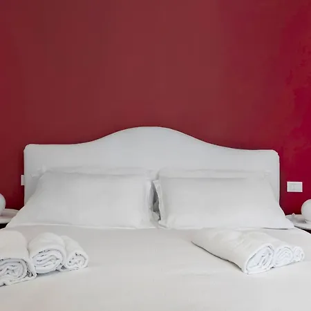 Palazzo Pedretti Halldis By Halldis Apartmán *