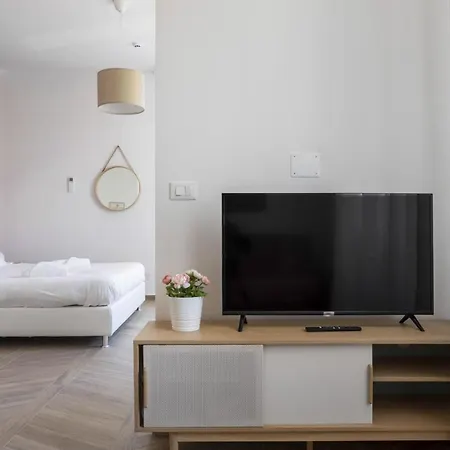 Apartament Palazzo Pedretti Halldis By Halldis
