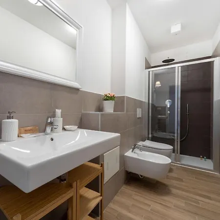 Palazzo Pedretti Halldis By Halldis * Bolonia