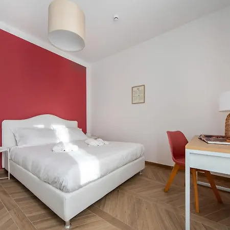 Apartament Palazzo Pedretti Halldis By Halldis
