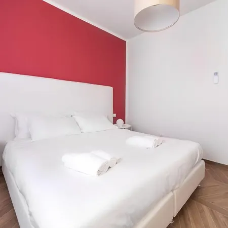 Palazzo Pedretti Halldis By Halldis Apartamento