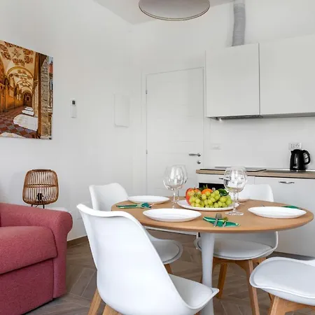 Palazzo Pedretti Halldis By Halldis Daire Bolonya