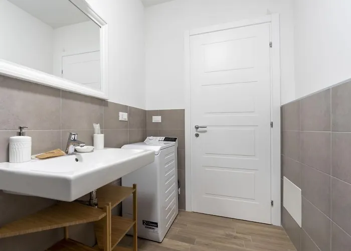 Palazzo Pedretti Halldis By Halldis بولونيا