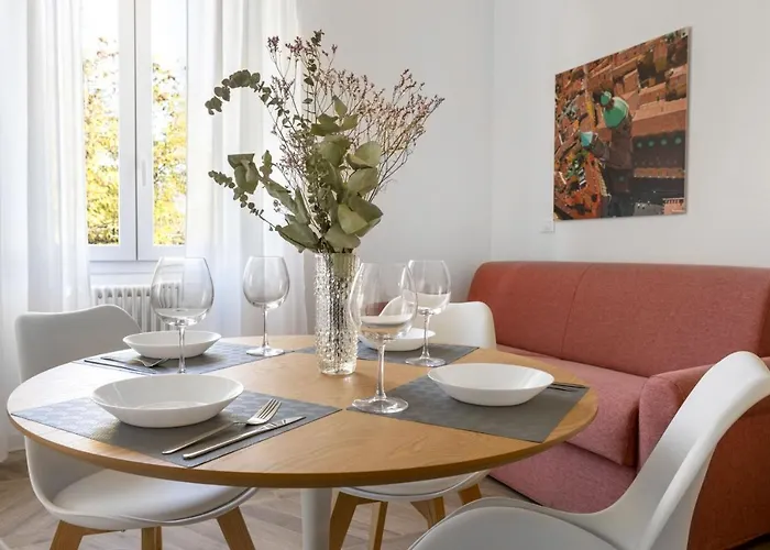 Palazzo Pedretti Halldis By Halldis شقة بولونيا