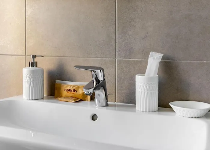 Palazzo Pedretti Halldis By Halldis بولونيا