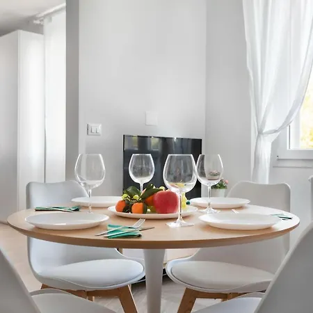 Palazzo Pedretti Halldis By Halldis * Bologne
