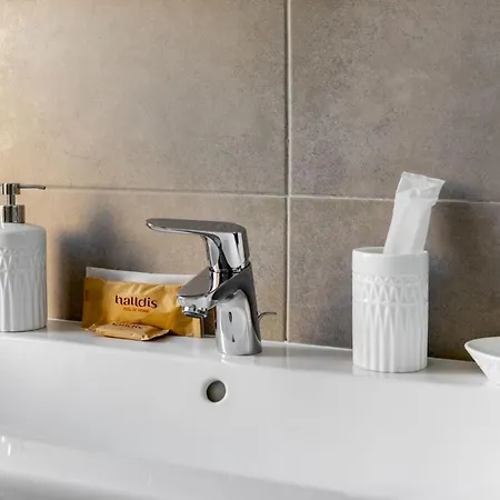 Palazzo Pedretti Halldis By Halldis Bolonya