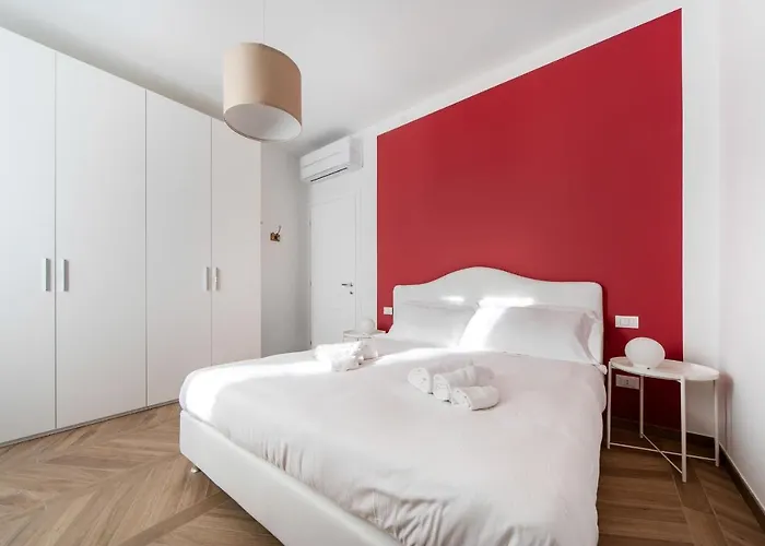 Palazzo Pedretti Halldis By Halldis Bolonia